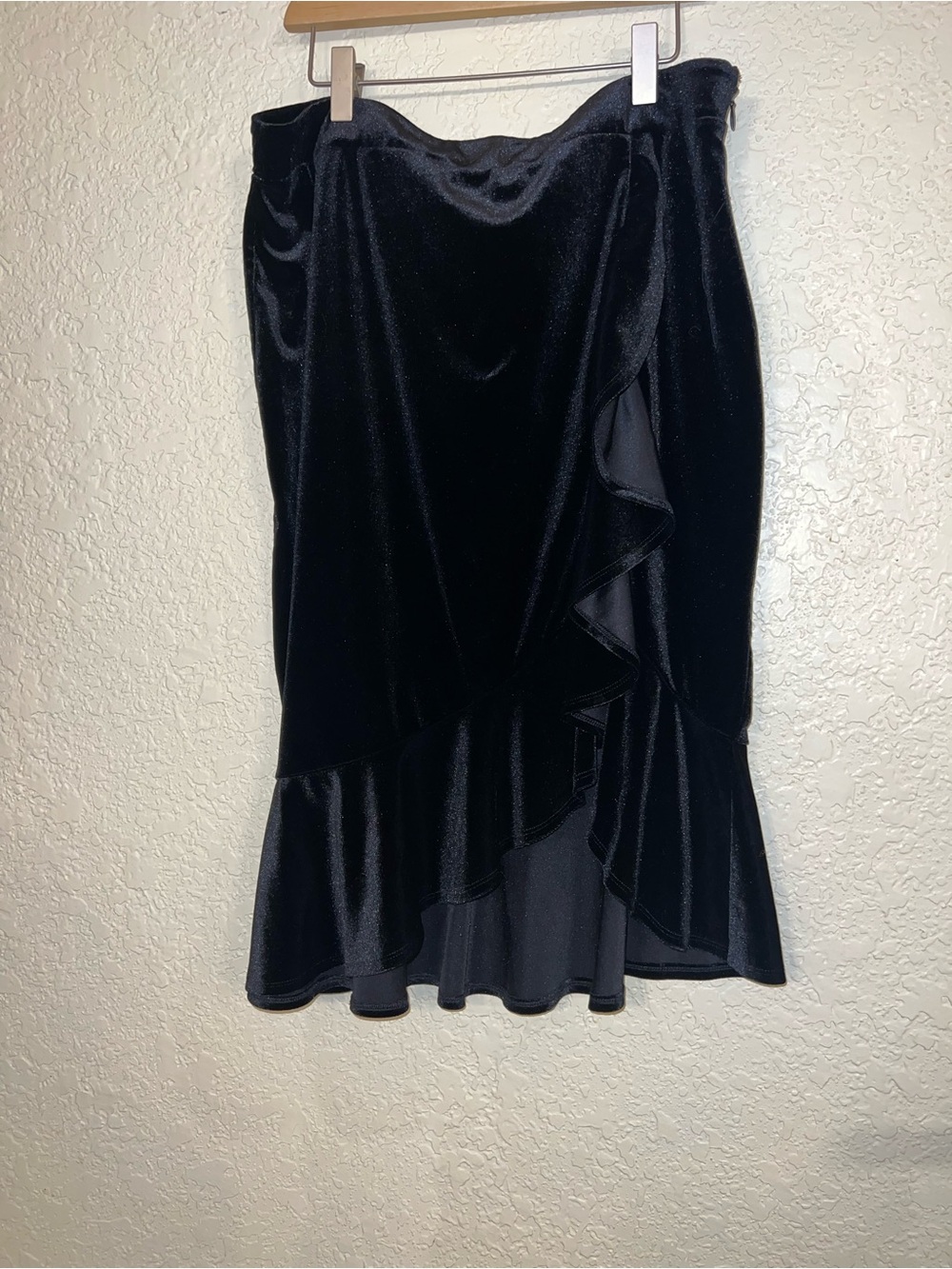 Forever 21 Black Velvet Midi Skirt with Subtle Shine